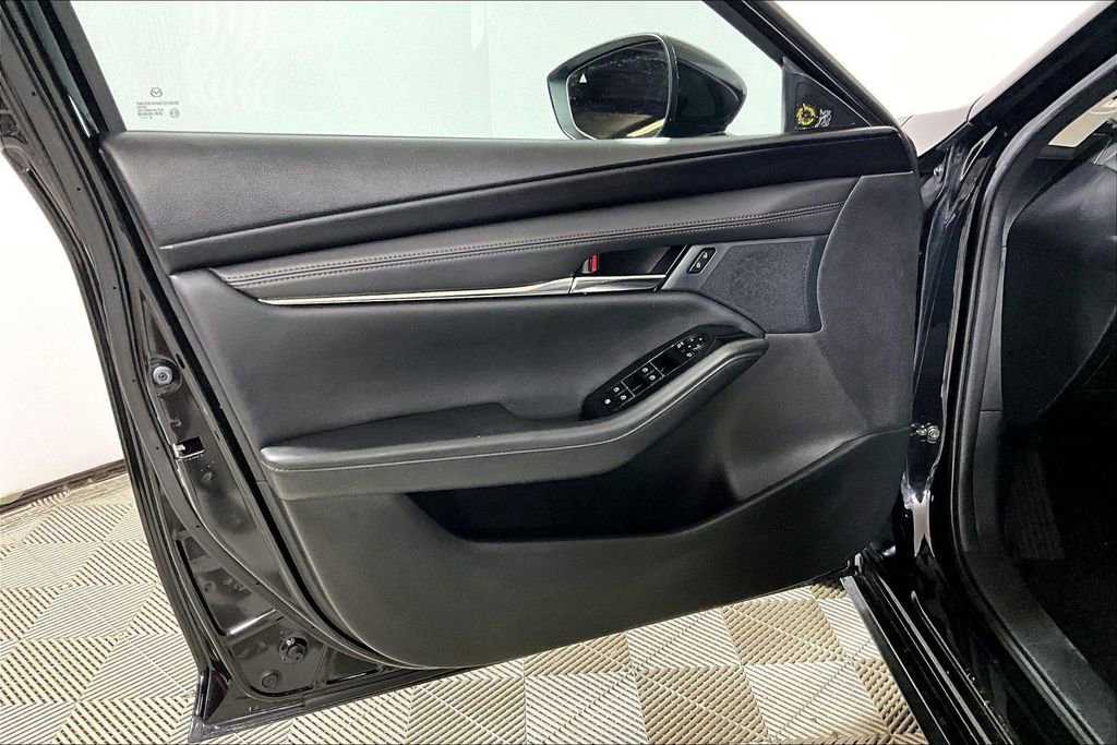 Used 2025 MAZDA MAZDA3 s FWD image 18