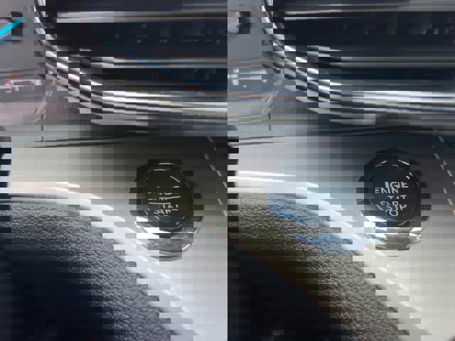 Certified 2022 Ford Explorer XLT w/ Equipment Group 202A image 20