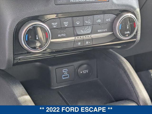 Certified 2022 Ford Escape SE w/ SE Sport Appearance Package image 17