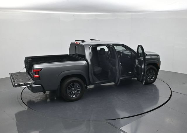 Used 2026 Nissan Frontier SV RWD image 46