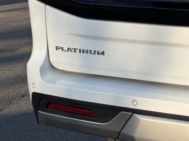 Certified 2025 Ford Expedition Max Platinum image 33