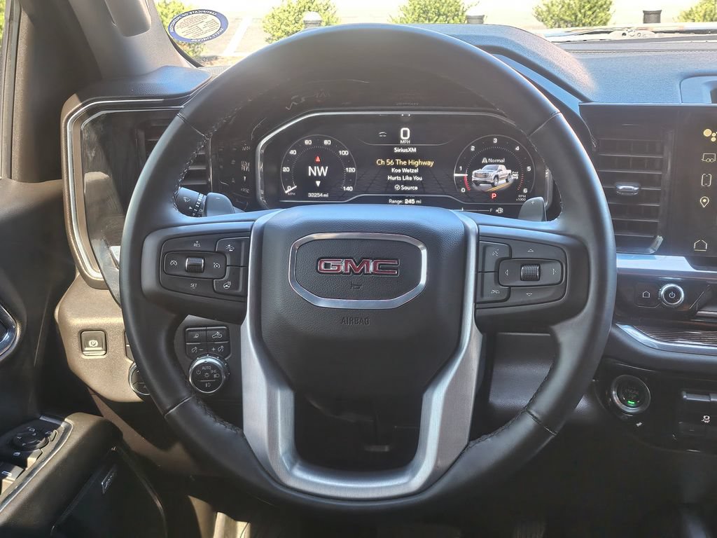 Used 2024 GMC Sierra 1500 Elevation w/ Elevation Premium Package AWD/4WD image 6