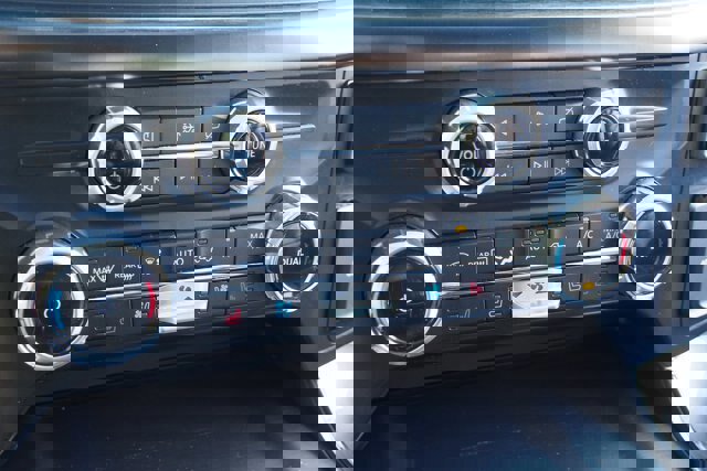 Certified 2023 Ford F150 Lariat w/ Equipment Group 502A High image 27