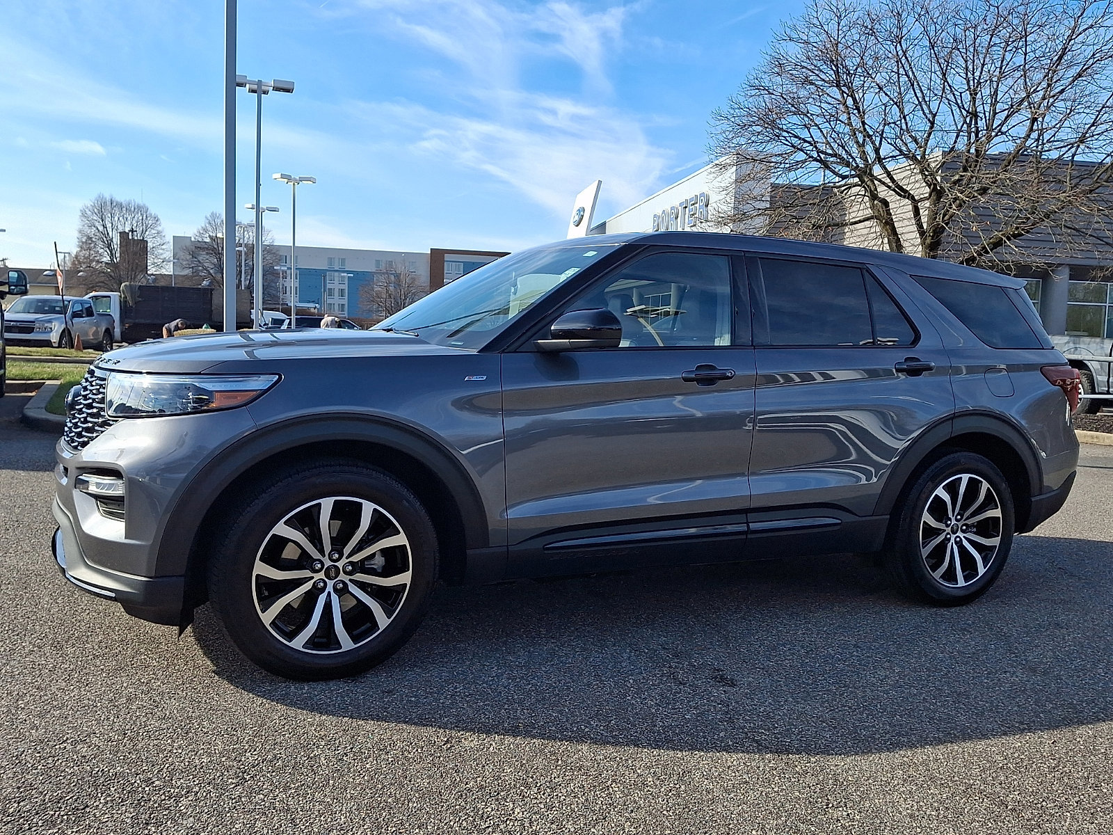 Certified 2022 Ford Explorer ST-Line image 2