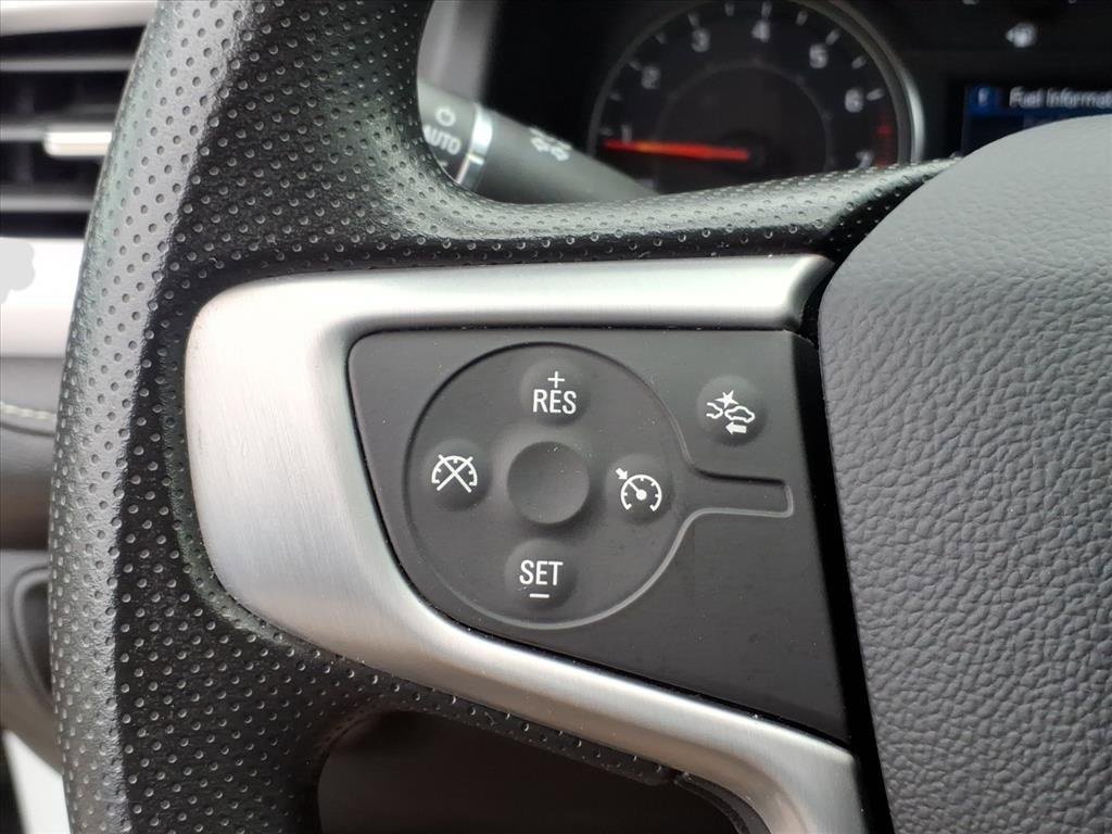 Used 2023 GMC Acadia SLE image 18