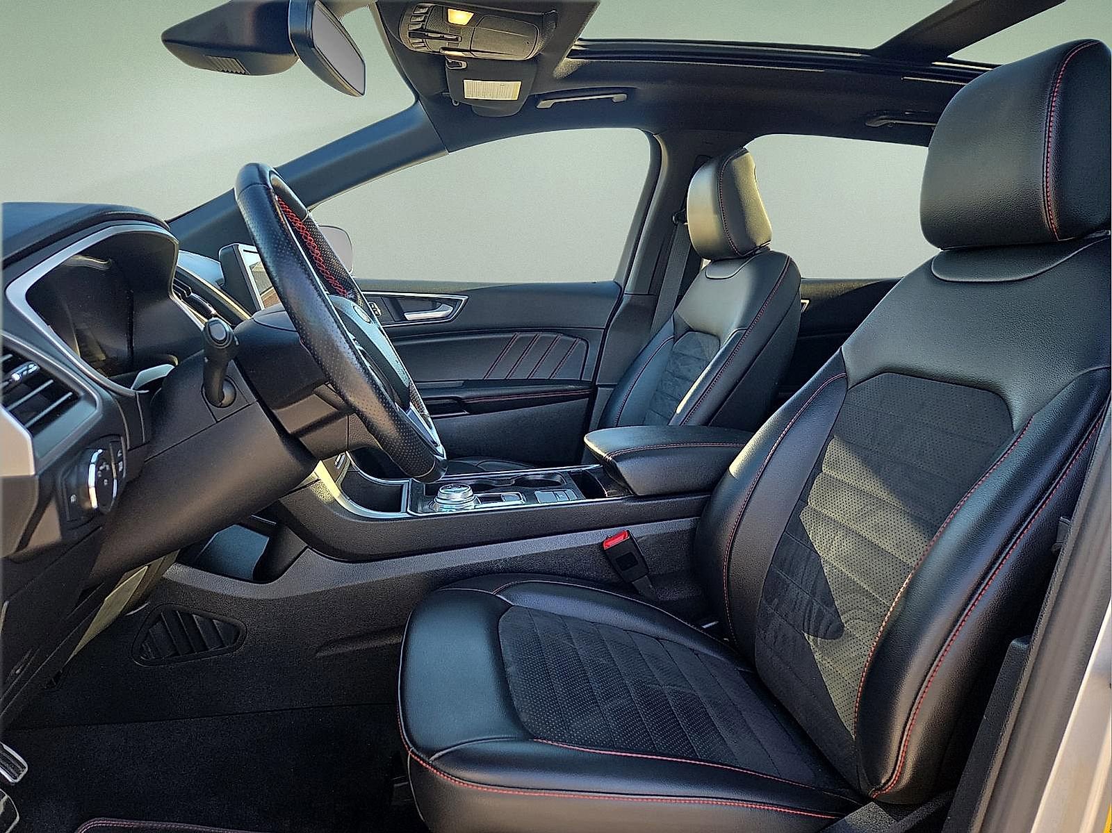 Certified 2021 Ford Edge ST-Line image 14