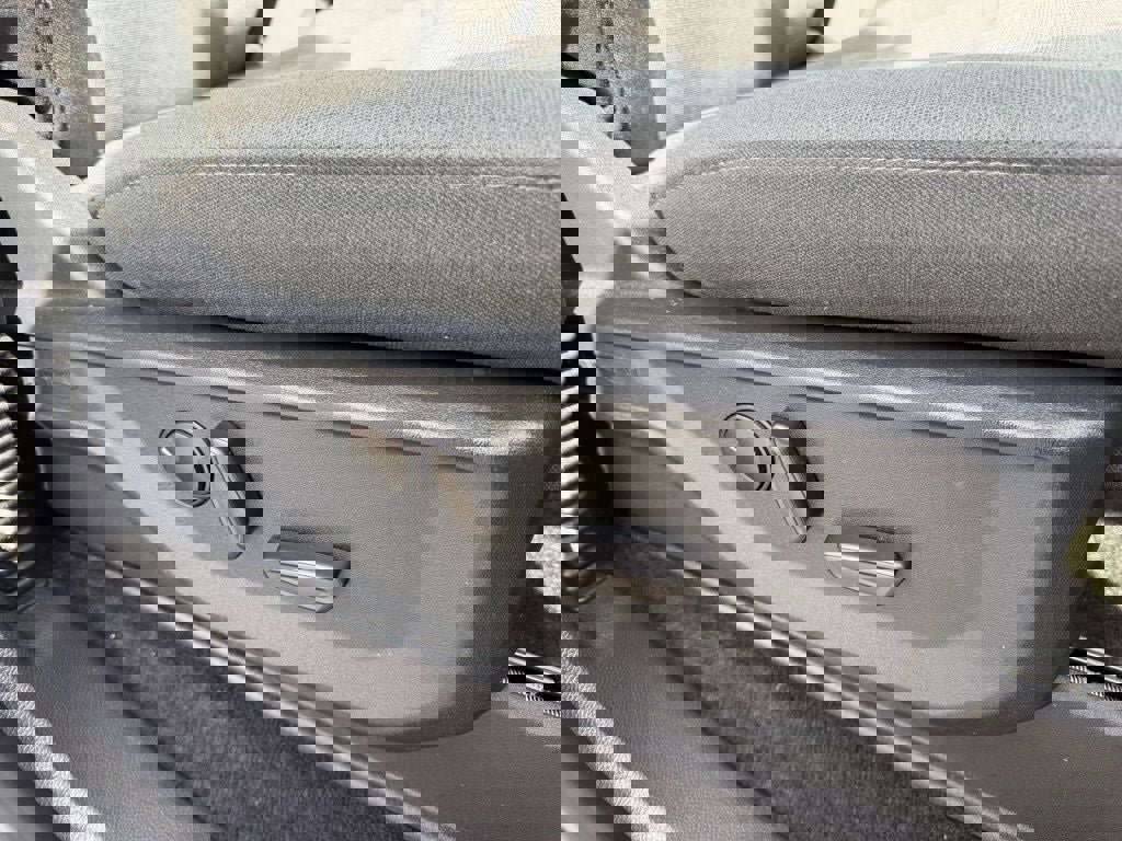 Certified 2022 Ford F150 XLT w/ Equipment Group 302A High image 21