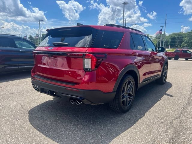 Certified 2025 Ford Explorer ST AWD/4WD image 4