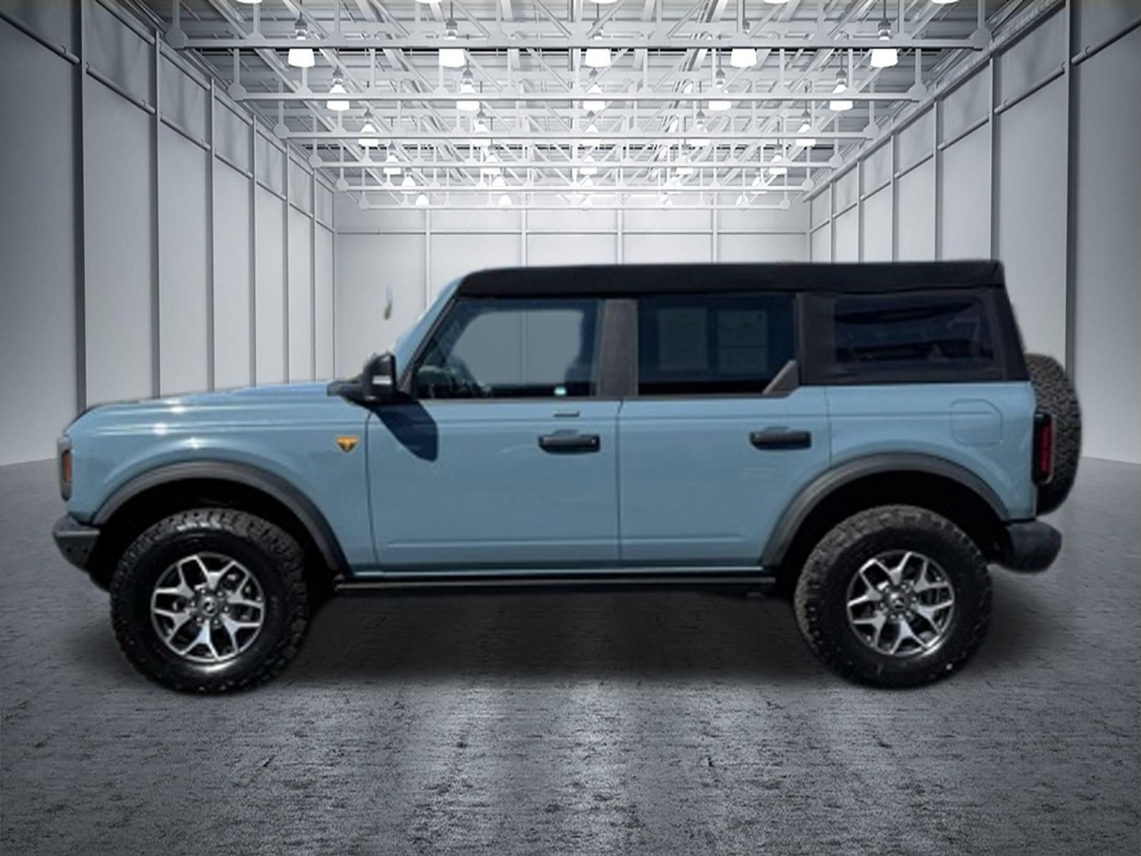 Certified 2023 Ford Bronco Badlands AWD/4WD image 9
