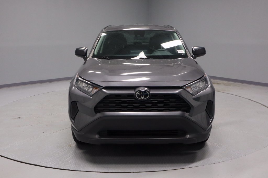 Used 2022 Toyota RAV4 LE AWD/4WD image 5