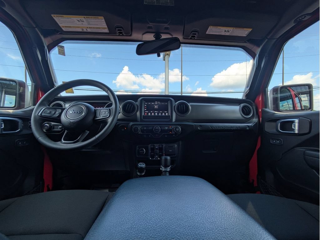 Used 2023 Jeep Wrangler Unlimited Sport AWD/4WD image 25