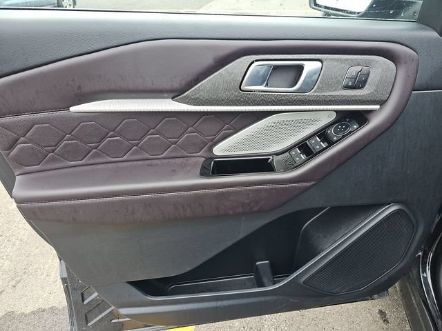Certified 2025 Ford Explorer Platinum w/ LUX Leather Package AWD/4WD image 14
