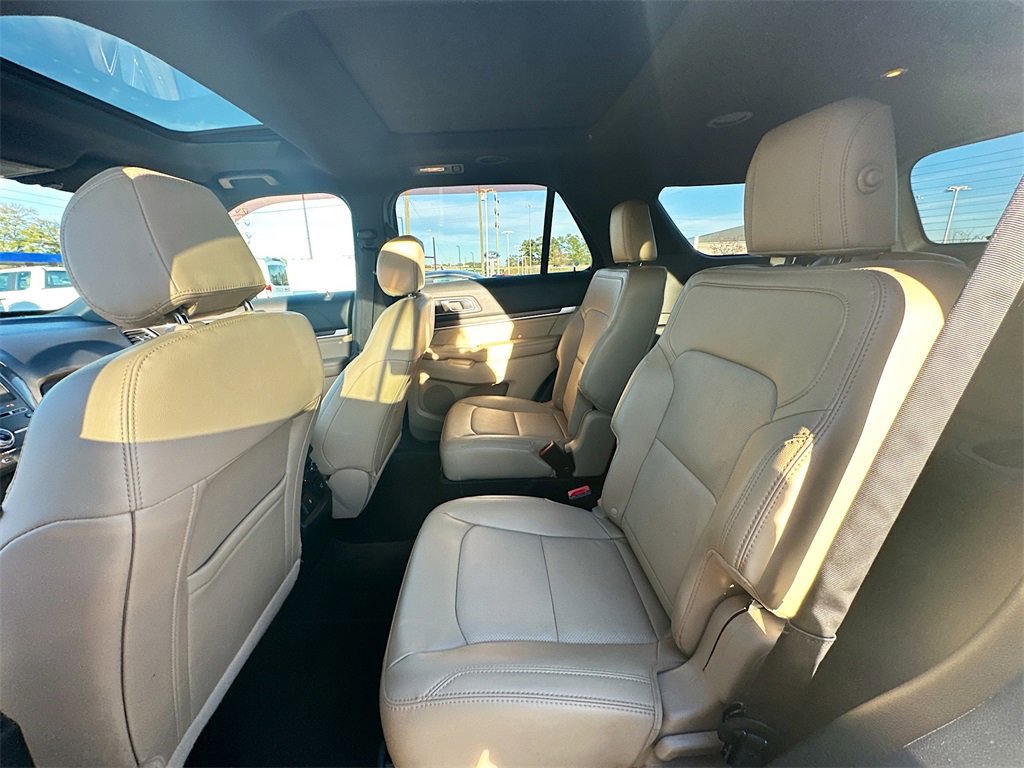 Certified 2017 Ford Explorer Limited w/ Equipment Group 301A image 17