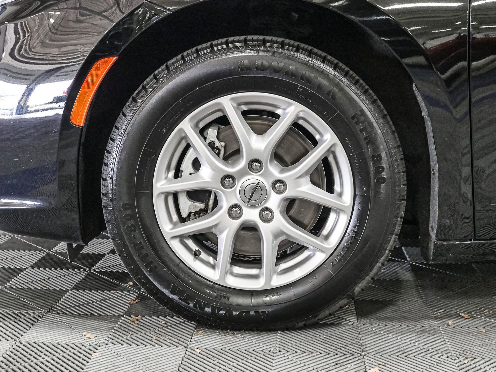 Used 2024 Chrysler Pacifica Touring-L image 18