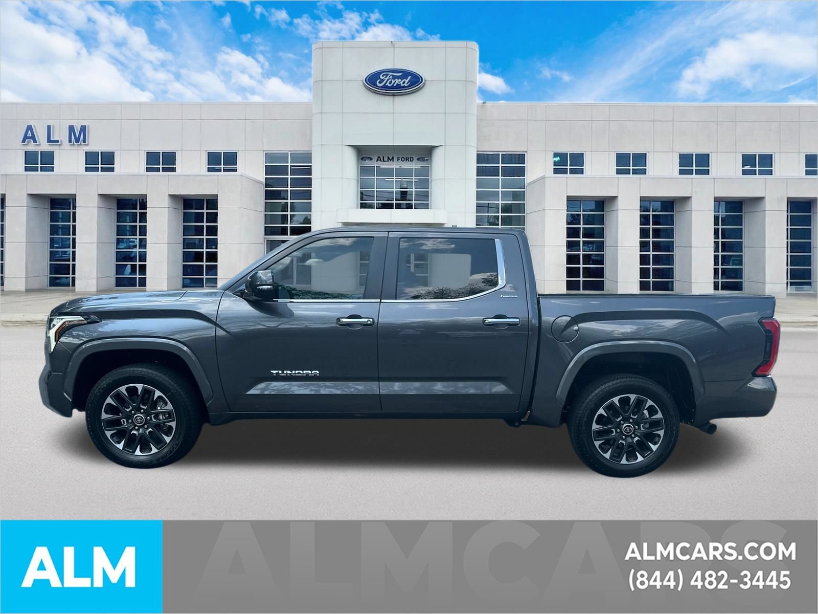 Used 2024 Toyota Tundra Limited AWD/4WD image 9