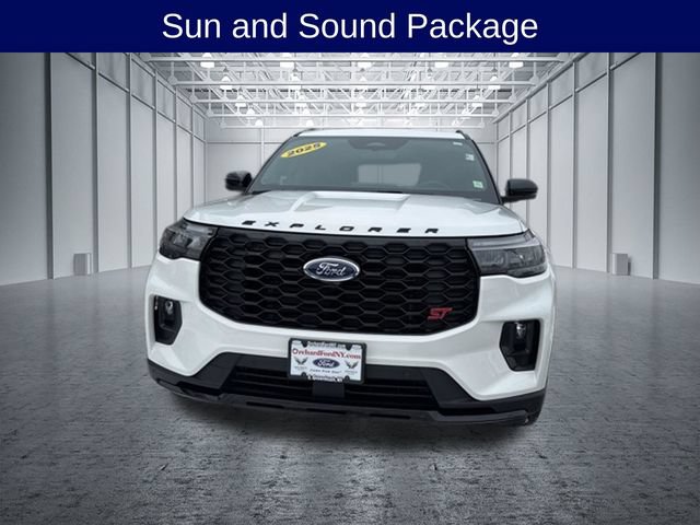 Certified 2025 Ford Explorer ST w/ Sun And Sound Package AWD/4WD image 4