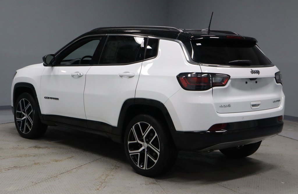 Used 2024 Jeep Compass Limited w/ Elite Group image 9
