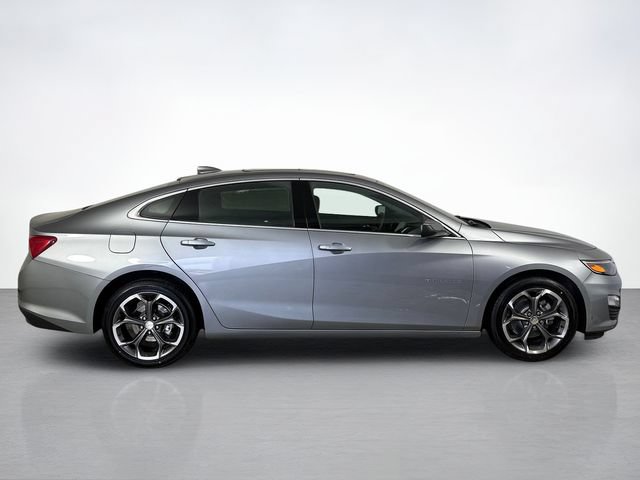 Used 2024 Chevrolet Malibu LT FWD image 2