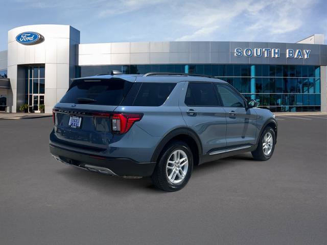 Certified 2025 Ford Explorer Active w/ Active Comfort Package RWD image 5