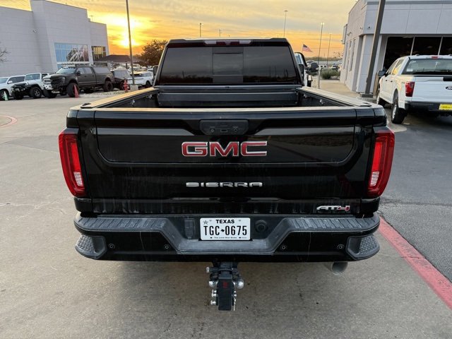 Used 2022 GMC Sierra 2500 AT4 w/ AT4 Preferred Package image 5