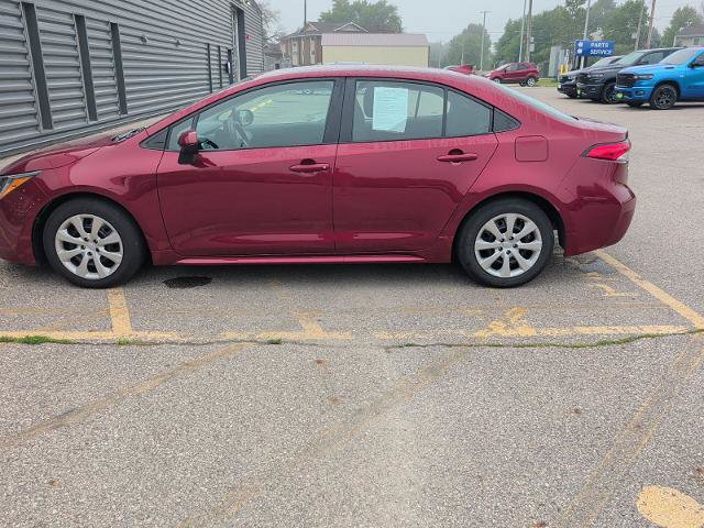 Used 2025 Toyota Corolla LE FWD image 8