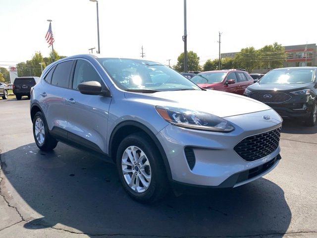 Certified 2022 Ford Escape SE w/ Cold Weather Package image 1