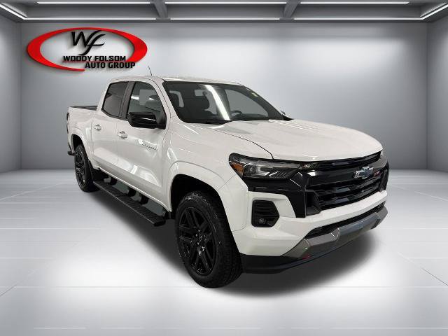 Used 2025 Chevrolet Colorado Z71 w/ Z71 Convenience Package 2 AWD/4WD image 3