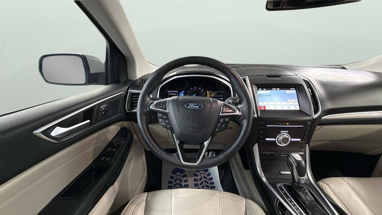 Certified 2018 Ford Edge Titanium w/ Technology Package image 13