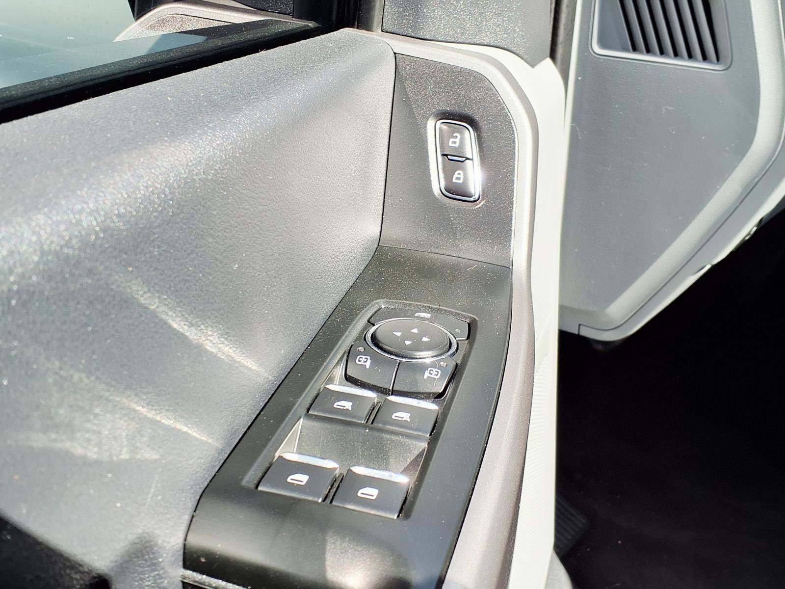 Certified 2025 Ford F250 XLT AWD/4WD image 22