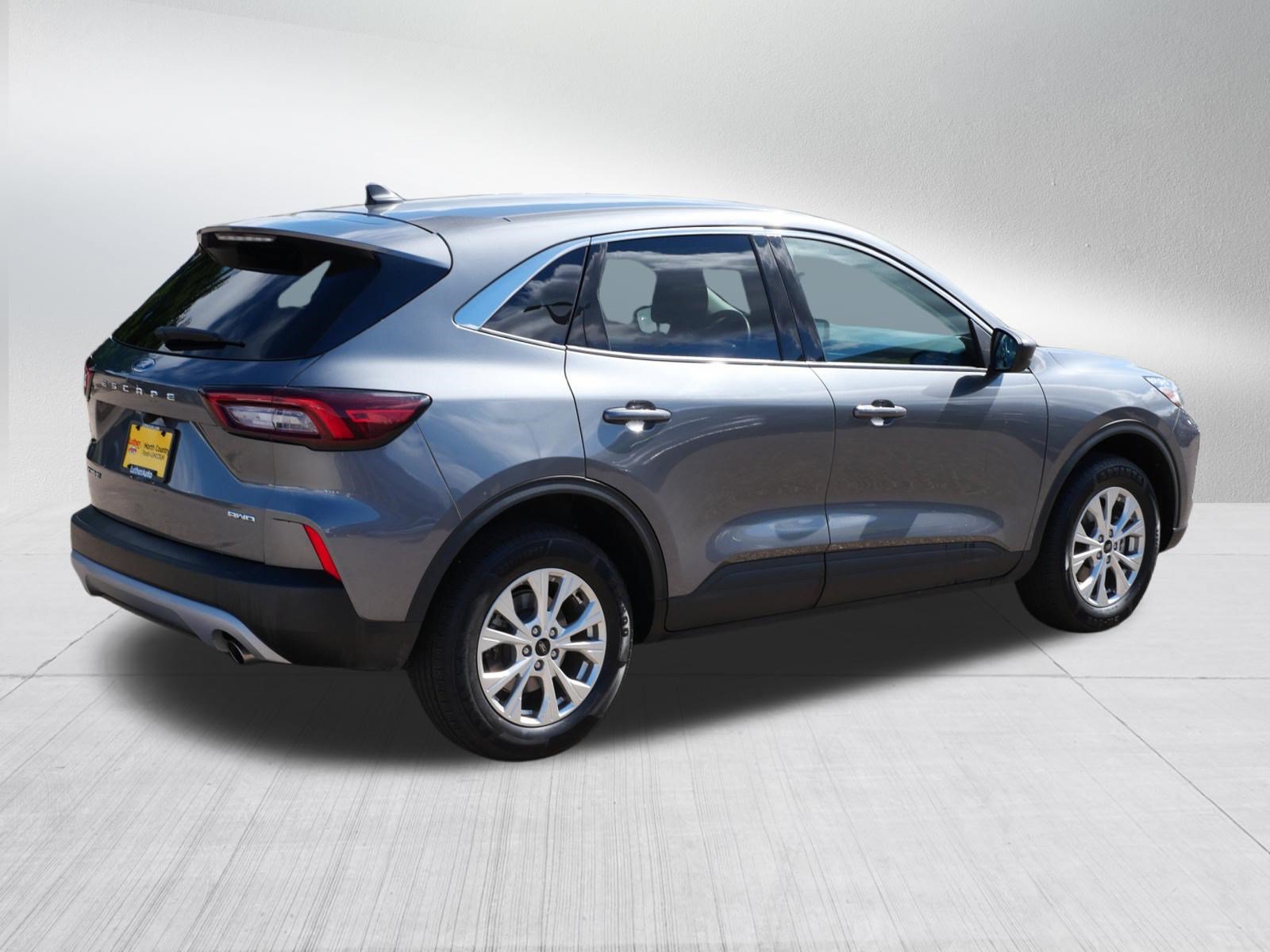Certified 2024 Ford Escape Active AWD/4WD image 7