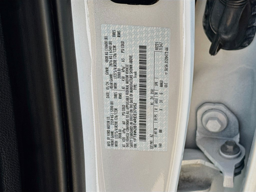 Certified 2024 Ford F250 Platinum AWD/4WD image 32