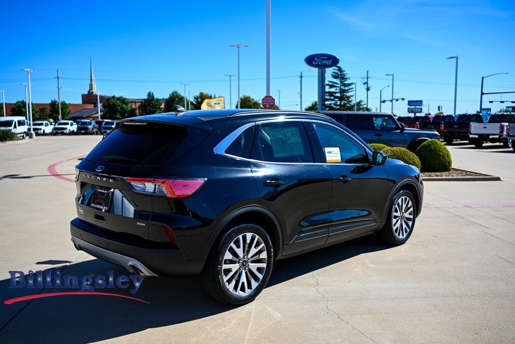 Certified 2021 Ford Escape Titanium image 5