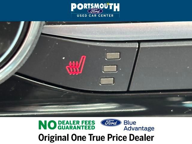 Certified 2022 Ford Escape SEL w/ SEL Stealth AWD Package image 18