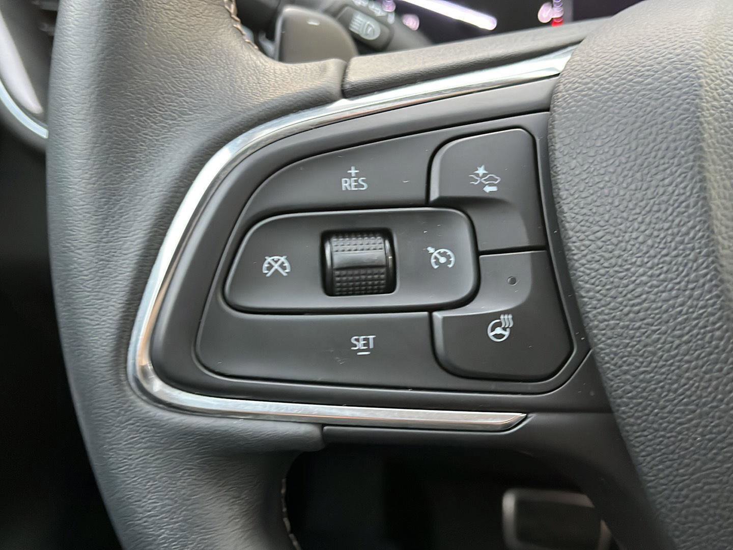 Used 2023 Buick Envision Essence w/ Sport Touring Package image 21