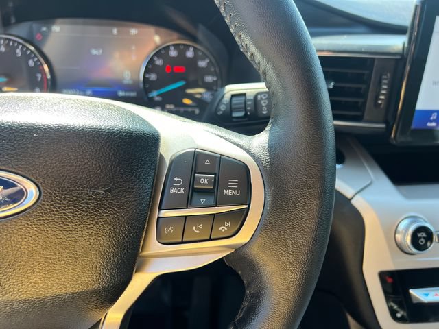 Certified 2024 Ford Explorer XLT w/ Equipment Group 202A AWD/4WD image 17
