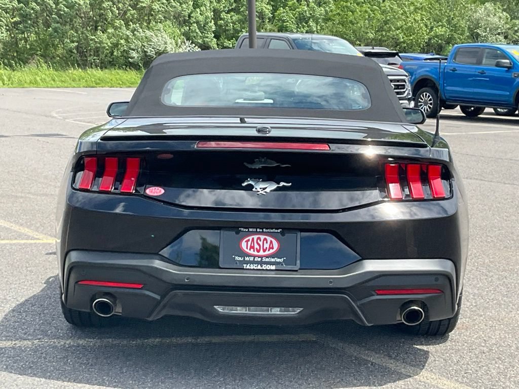 Certified 2025 Ford Mustang Premium RWD image 28