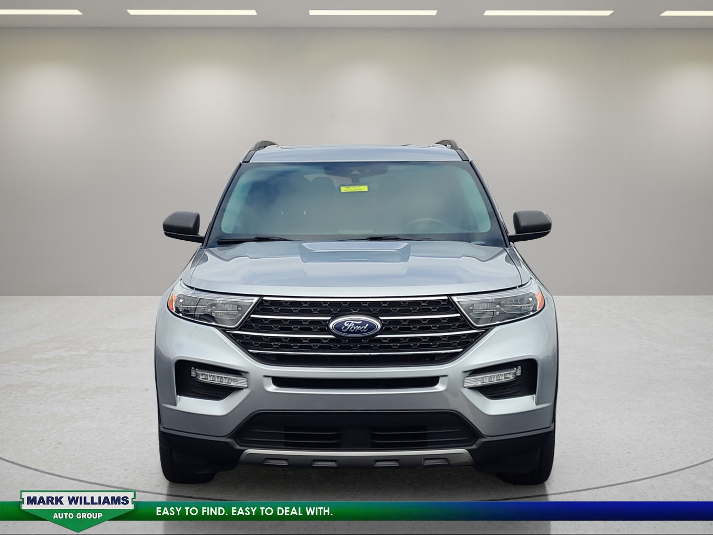 Certified 2023 Ford Explorer XLT w/ Equipment Group 202A AWD/4WD image 9