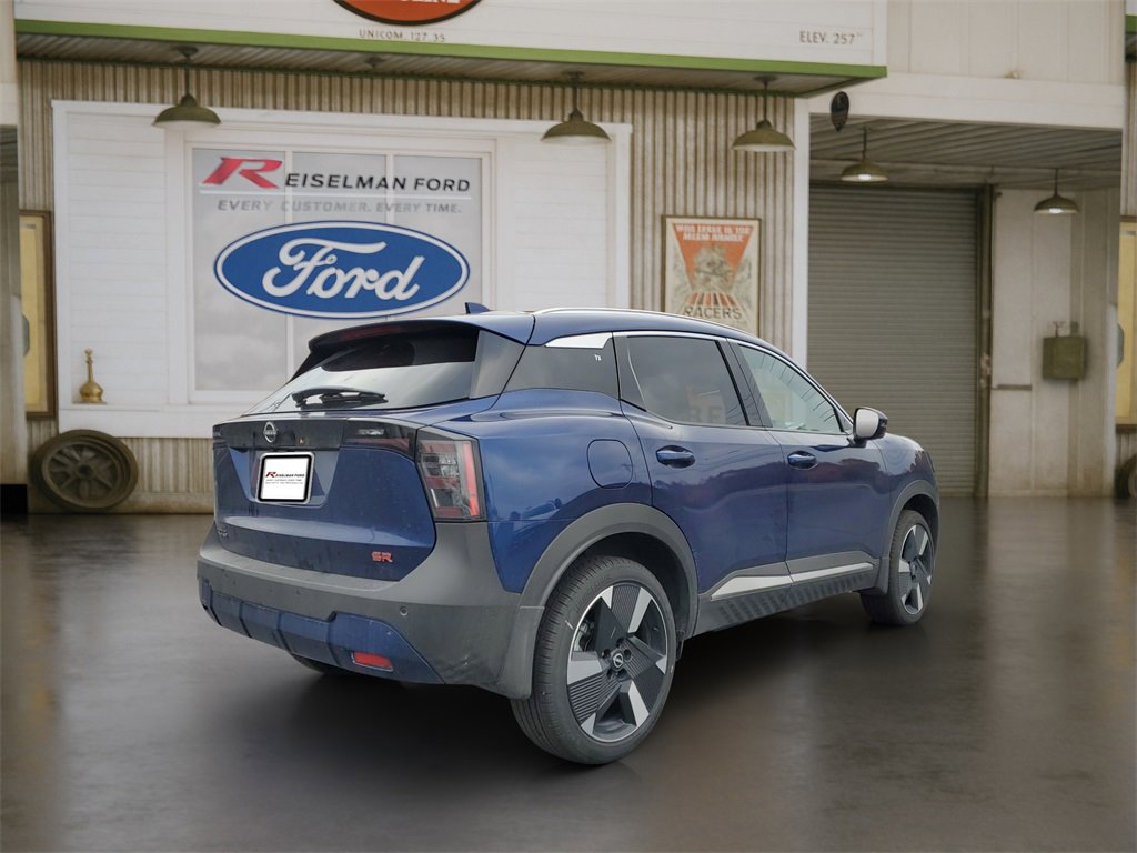 Used 2025 Nissan Kicks SR image 4