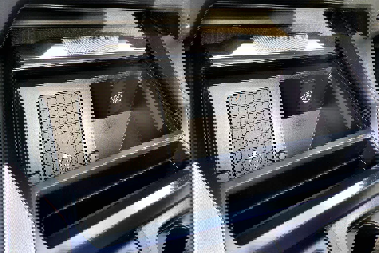 Certified 2024 Ford F350 Platinum w/ FX4 Off-Road Package image 30