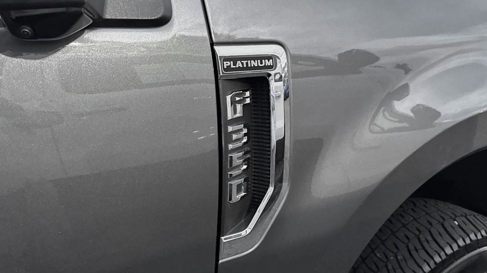 Certified 2022 Ford F350 Platinum w/ FX4 Off-Road Package image 10