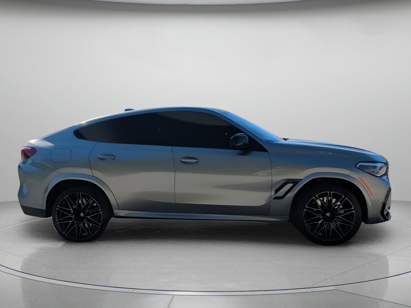 Used 2021 BMW X6 M image 25