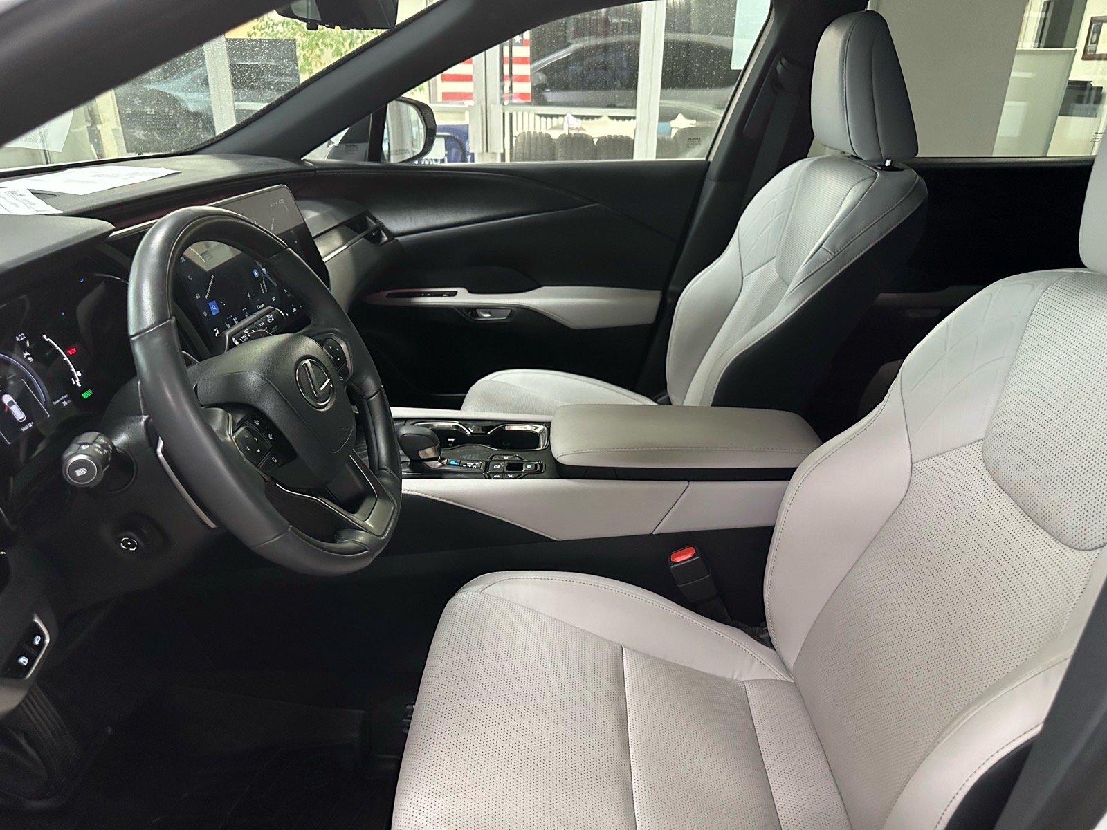 Used 2024 Lexus RX 350 w/ Convenience Package AWD/4WD image 17