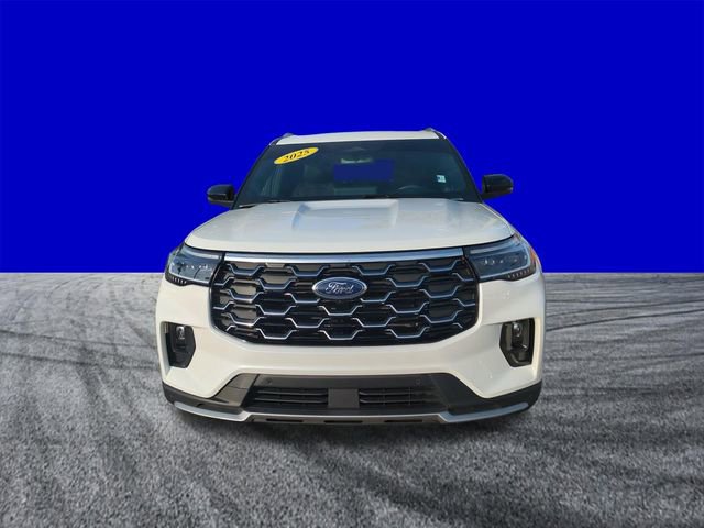 Certified 2025 Ford Explorer Platinum w/ Ultimate Package image 9
