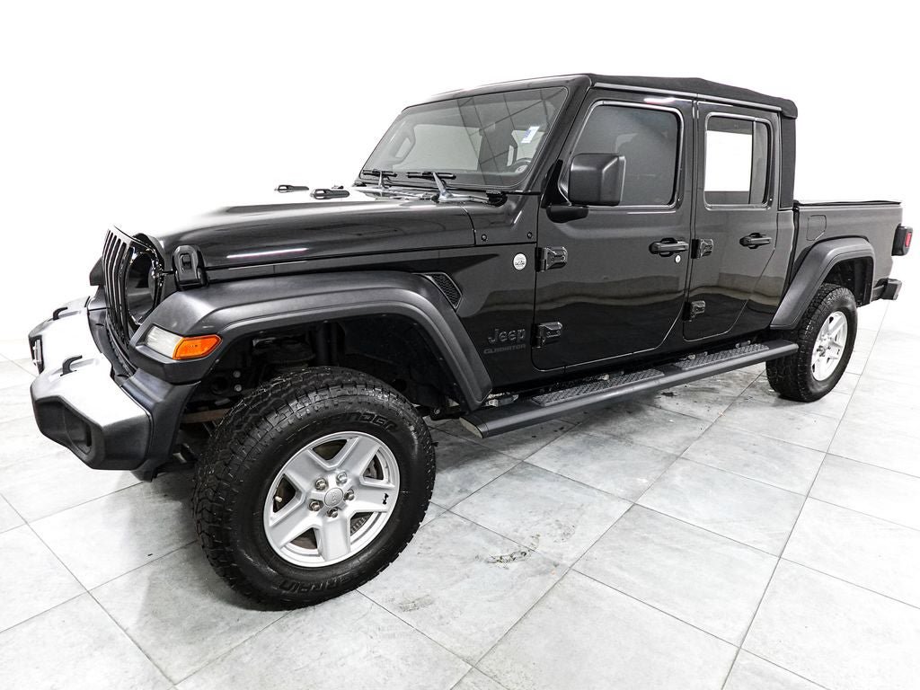 Used 2020 Jeep Gladiator Sport w/ Quick Order Package 24S AWD/4WD image 3