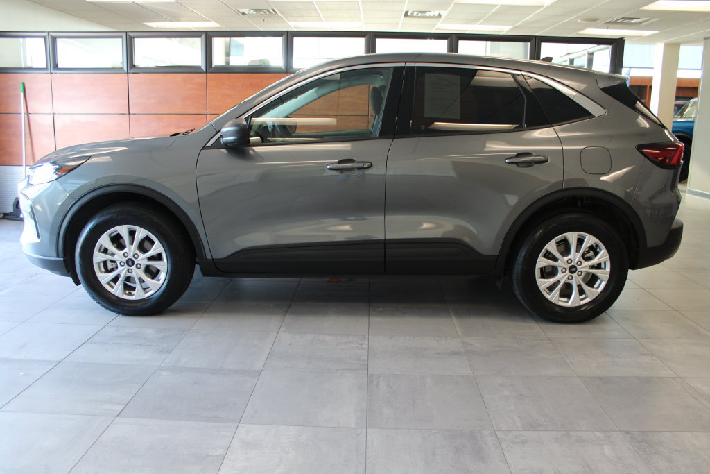 Certified 2023 Ford Escape Active w/ Tech Pack #1 AWD/4WD image 8