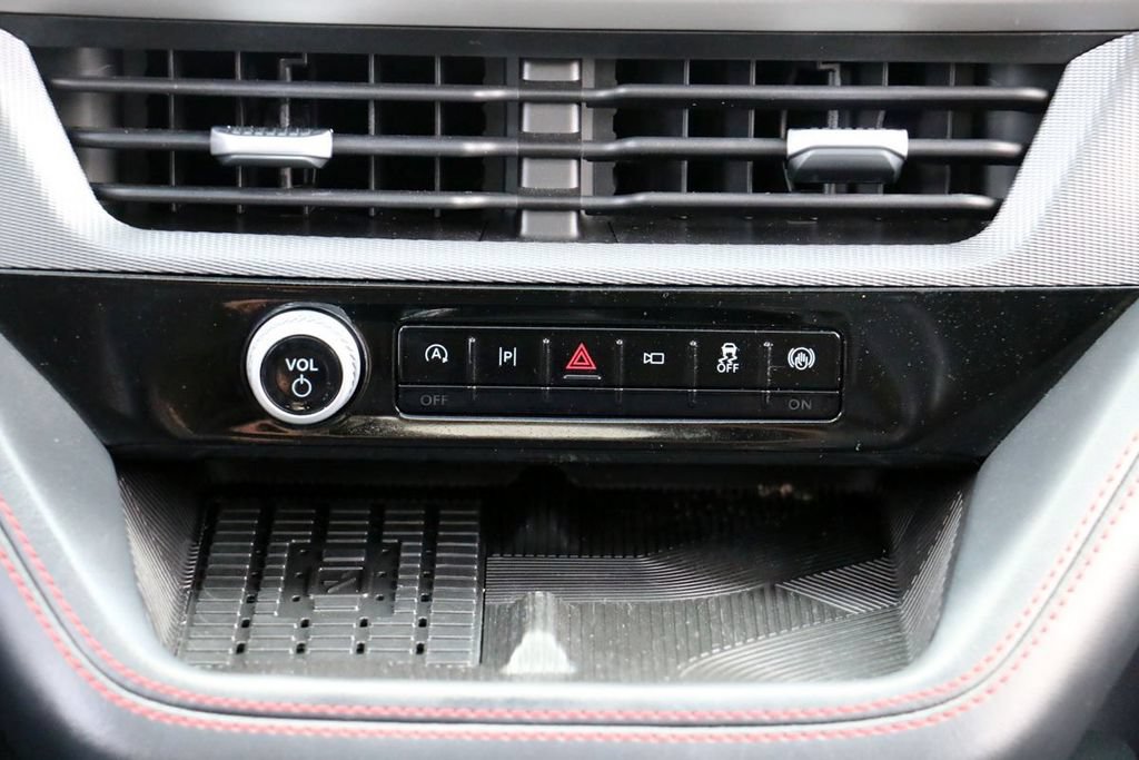 Certified 2025 Ford Explorer ST AWD/4WD image 32