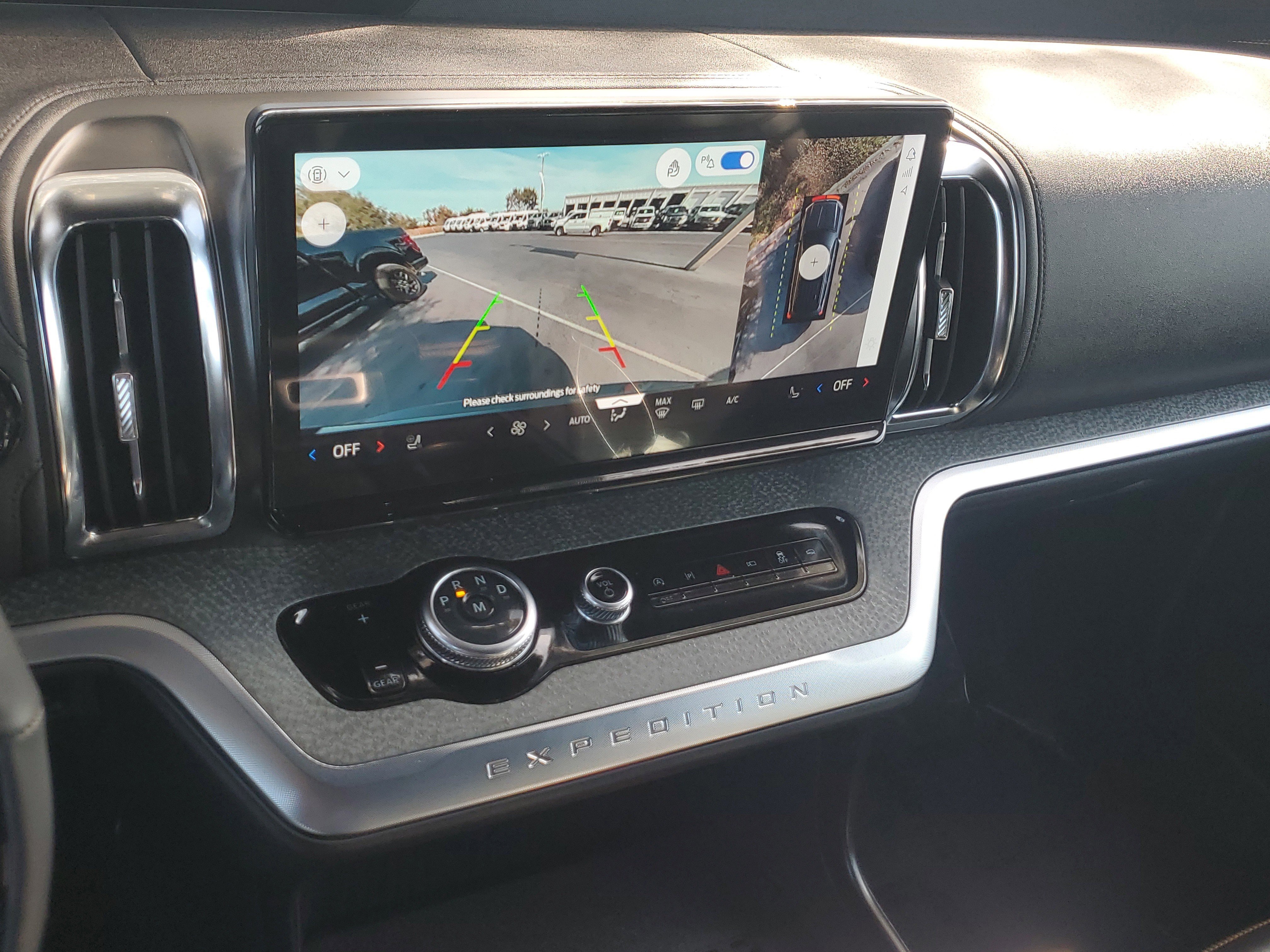 Certified 2025 Ford Expedition Tremor image 26