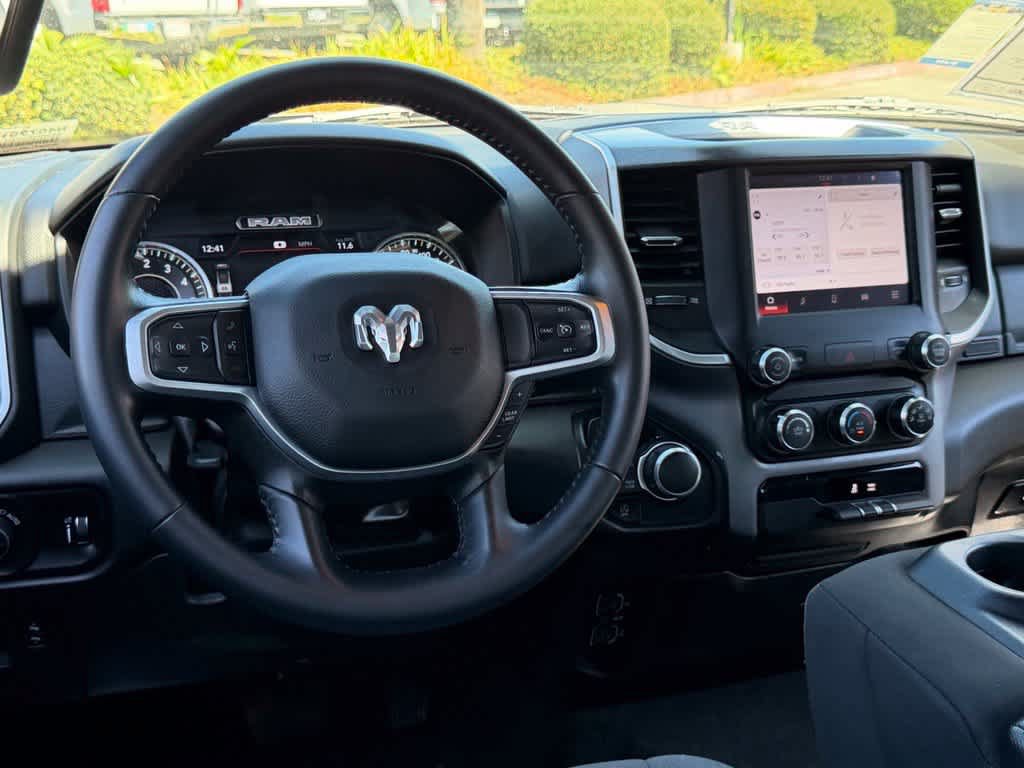 Used 2022 RAM 1500 Big Horn AWD/4WD image 35
