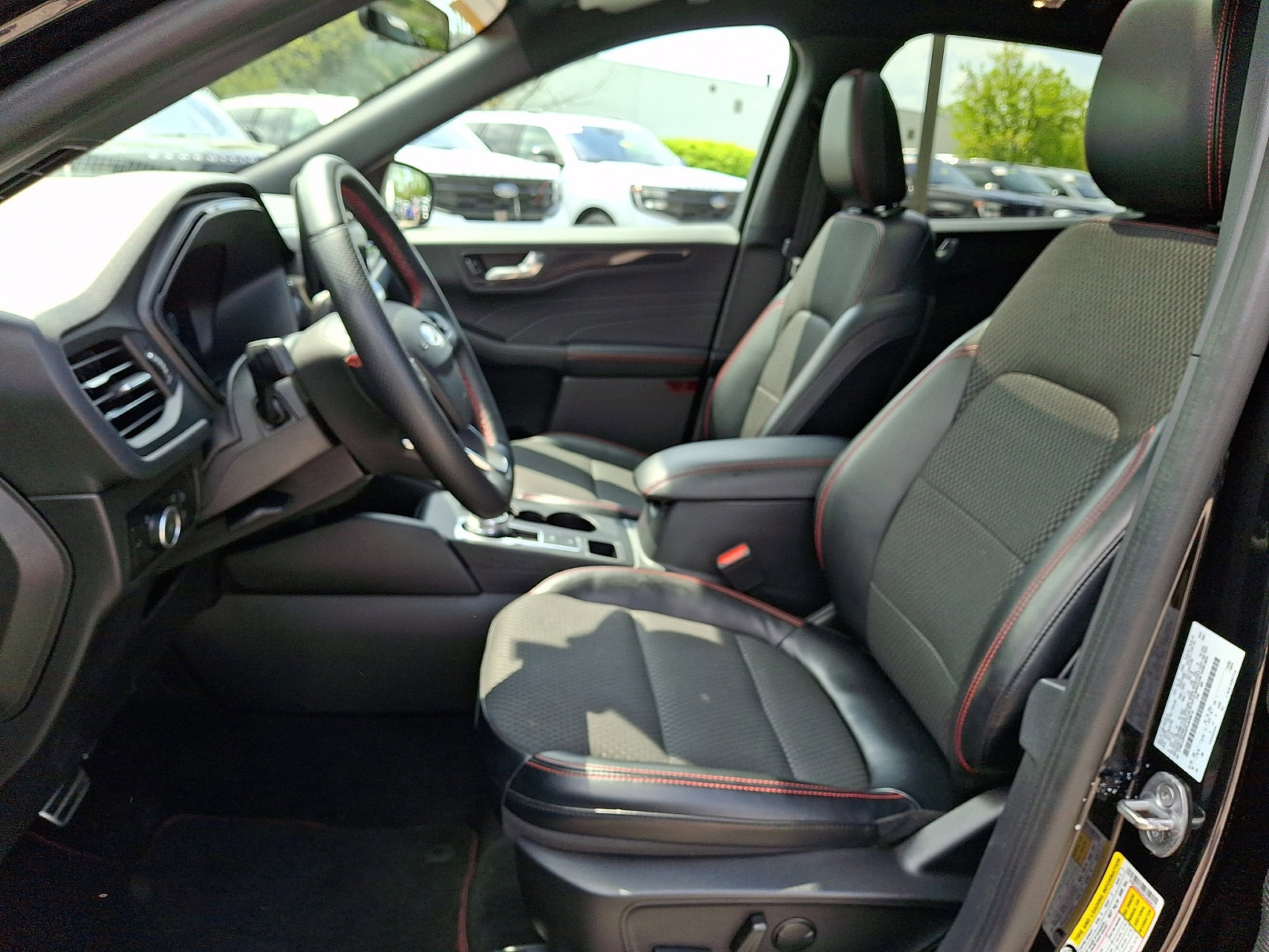 Certified 2023 Ford Escape ST-Line Select w/ Tech Pack #2 AWD/4WD image 16