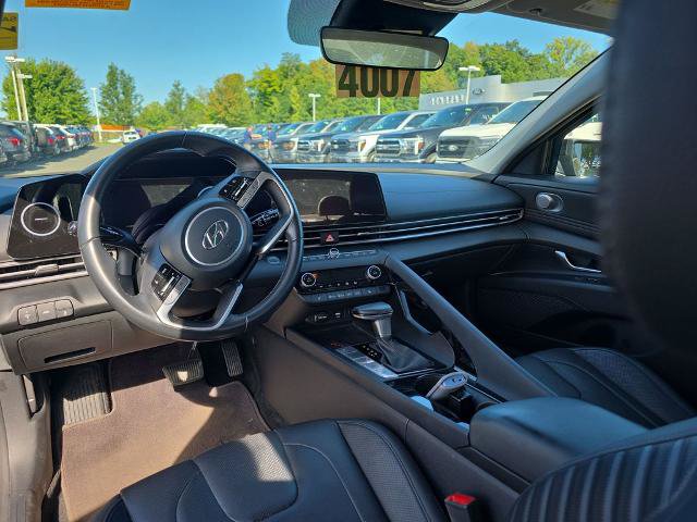 Used 2023 Hyundai Elantra Limited FWD image 19